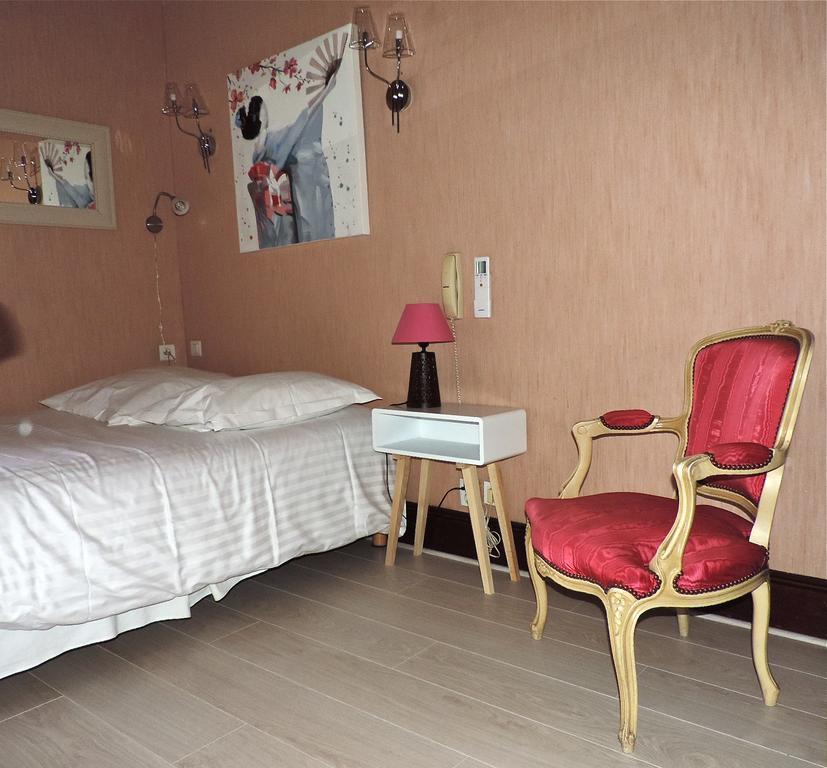 Hotel Logis Domaine Du Prieure Tonnay-Boutonne Exteriér fotografie