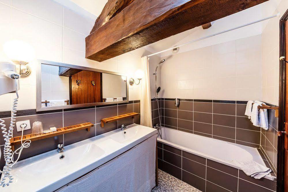 Hotel Logis Domaine Du Prieure Tonnay-Boutonne Exteriér fotografie